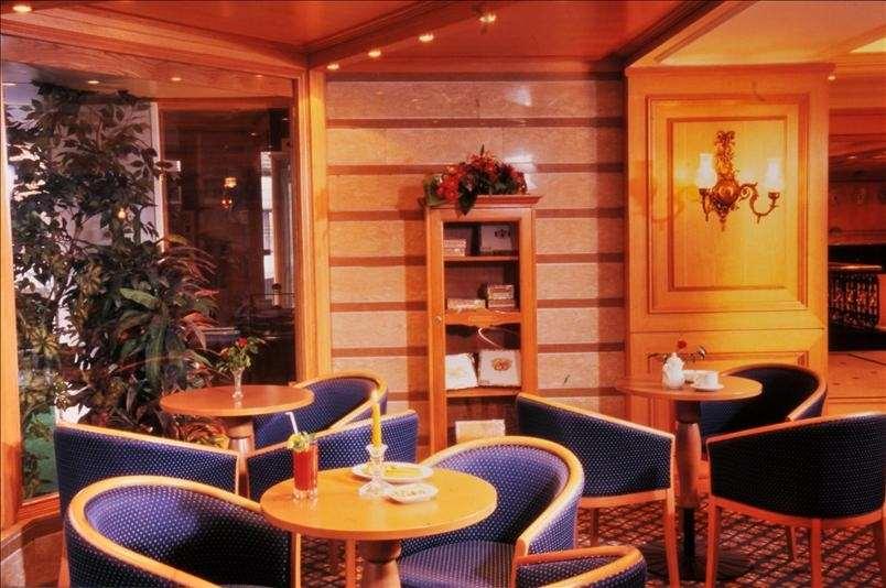 グランド ホテル ベイルート レストラン 写真